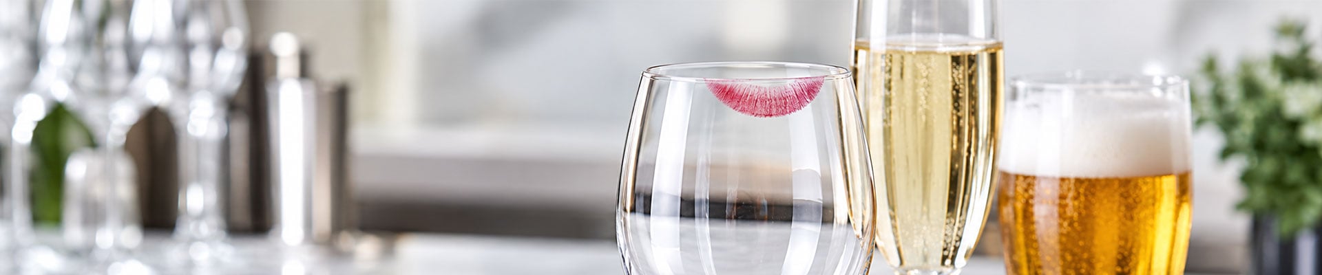 How To Remove Lipstick Marks From Glasses