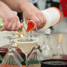 Save & Pour Quart Cocktail Juice Bottle 1 Litre Orange