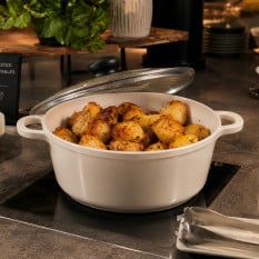 Casserole Pan Cast Aluminium with Lid White 3 Litre/23cm