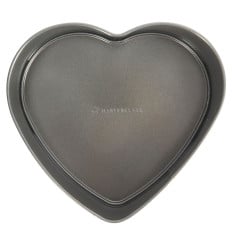 MasterClass Non-Stick Spring Form Heart Shape Cake Tin 22.5 x 21.5 x 7.5cm/ 8.8" x 8.4" x 2.9"