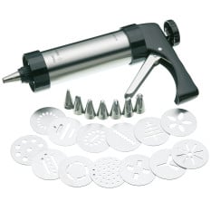 MasterClass Biscuit and Icing Set (Set of 22)