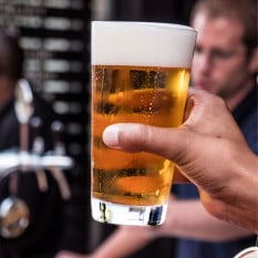 Vicrila Belagua Toughened Beer Glasses 470ml/16.5oz (Pack of 12)