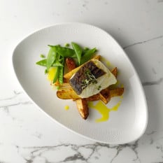 Churchill Isla Triangle Chefs Plate 35.5 x 18.8cm/13.75 x 7.38" (Pack of 6)