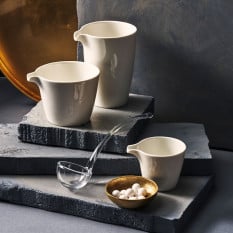 Rene Ozorio White Album Pourer 7.5 x 6.5 x 6cm/3 x 2.5 x 2.3" 114ml/4oz (Pack of 12)
