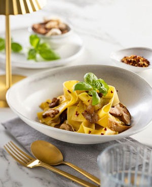 Nammos crockery